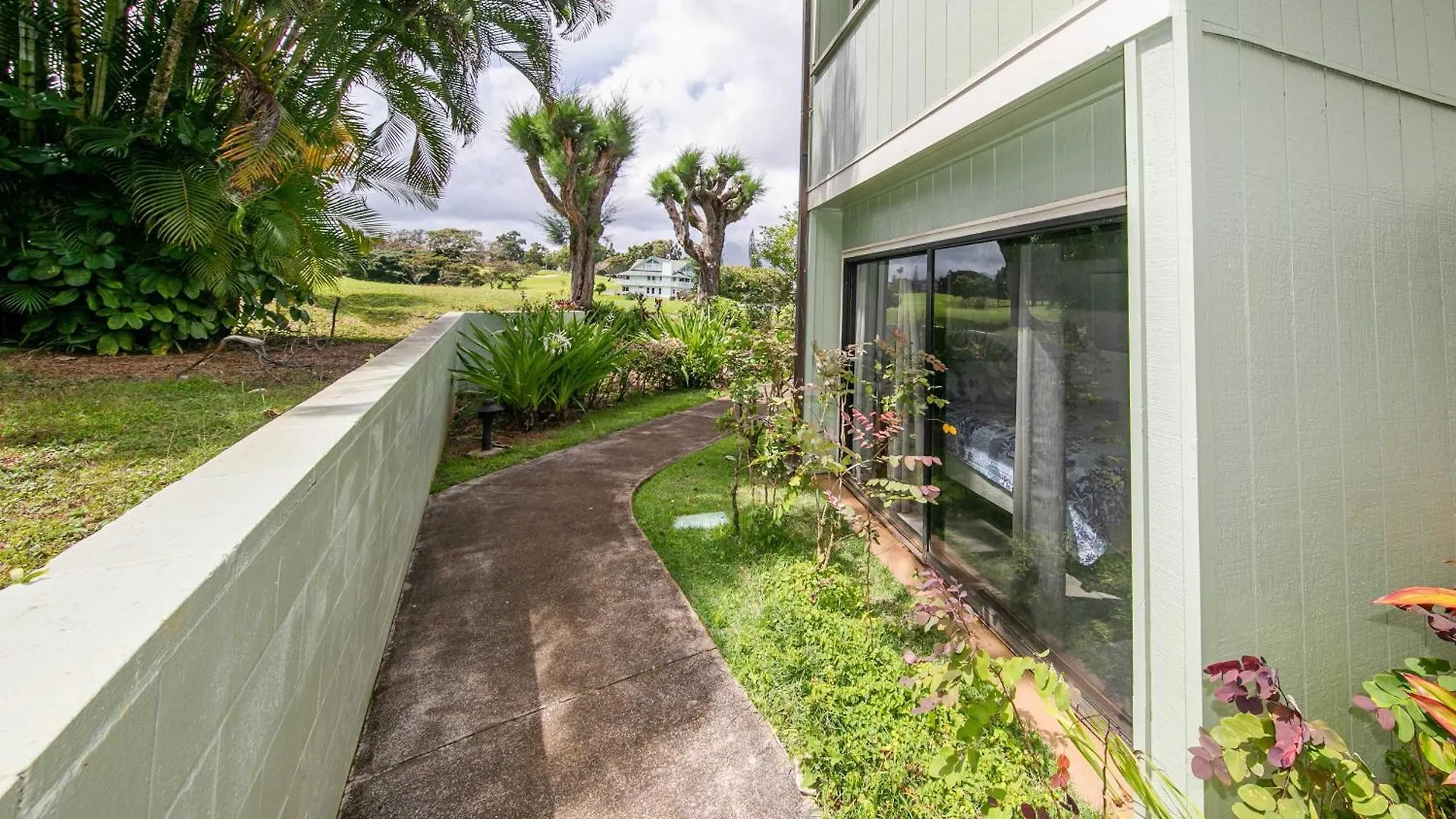 Spacious Getaway Condo Near Beach & Golf 1St Floor Princeville